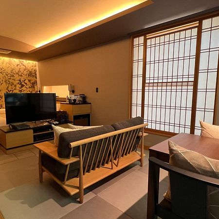 Ufufu Hotel Изу Екстериор снимка