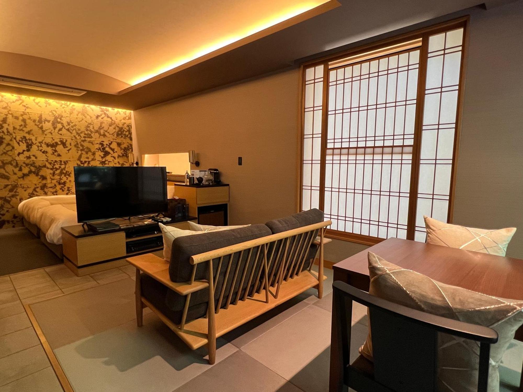 Ufufu Hotel Изу Екстериор снимка