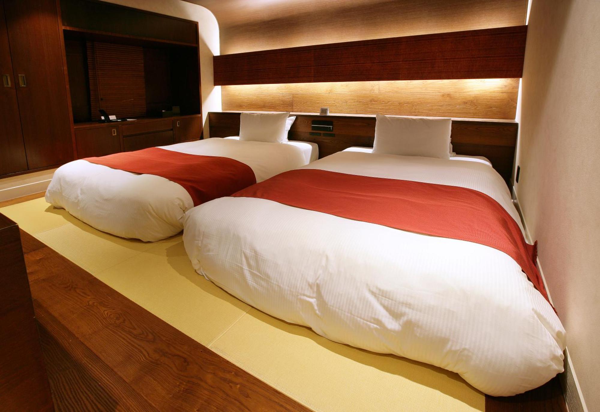 Ufufu Hotel Изу Екстериор снимка