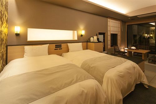 Ufufu Hotel Изу Екстериор снимка